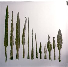 Typology of iron spearheads and arrows, from Echaun.