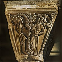Musicians playing the rebec, figures in a capital of the cloister of the Monastery of Santa Maria?