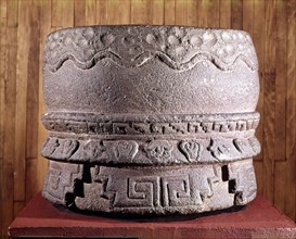 Huehuetl', representation in stone of a drum from Mexico City DF (Tlatelolco?).