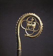 Staff of gilded copper, work in pit, chiselling and at burin, from the Benedictine abbey of Sant ?