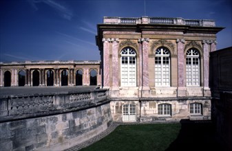 Architectural detail of a side of the Grand Trianon palace.