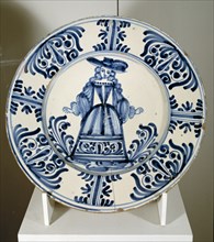 Dish of the 'Transition' Series, Catalan dishes with blue decoration.