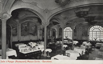 Dining room of the Restaurant Maison Dorée in Barcelona, ??1915 photograph, postcard.