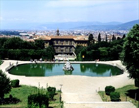 Pitti Palace, built according to plans by Brunelleschi with the city of Florence at background an?