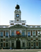 Royal House of the Post Office in the Puerta del Sol, headquarters of the autonomous region, old ?