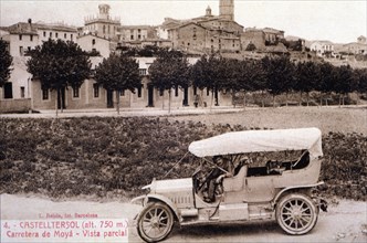 Partial view of Castellterçol (Barcelona), with a car on the road to Moià, postcard reproduction ?