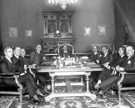 Damaso Berenguer (1873-1853) presiding over the council of ministers,  Spanish military and polit?