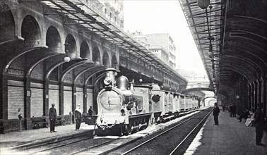 Train parked at the Paseo de Gracia stop in Barcelona, ??1910.