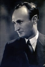 Carlos Soldevila Zubiburu (1892-1967), Catalan writer.