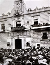 Venustiano Carranza (1859-1920), Mexican politician talking to the people from the National Palac?