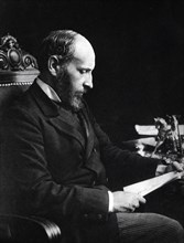 Santiago Ramón y Cajal (Petilla of Aragon, Navarra, 1852-Madrid, 1934), Professor of Medicine and?