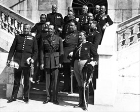 King Alphonse XIII with General Primo de Rivera the day of the establishment of the Military Boar?