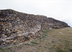 Barnenez Cairn (tumulus of Neolithic stone) were collective burials.