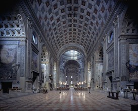Mantua, Church of S. Andrea, project by Leon Battista Alberti, 1470, interior view.