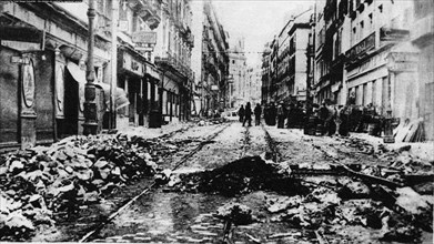 Spanish Civil War 1936-39. Madrid, effects of an air raid on the streets of the city, December 1936.