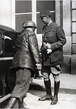 Second World War, General Charles De Gaulle at the exit of the War Office, June 6, 1940.