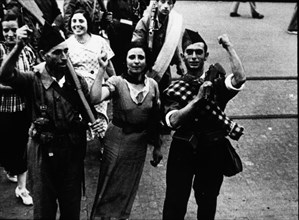 Spanish Civil War, 1936-1939, militiwomen and militimen heading to the front, Barcelona, 28th Aug?