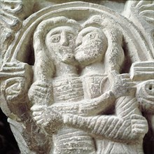 Couple of lovers, detail of a capital in the cloister of the Monastery of Santa Maria de l'Estany.