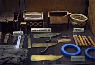 Various toilet items from the tomb of Kha (Deir el Medina, 1400 b.C.).