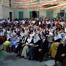 Homage to the Old Age', popular festivals organized by public bodies in the town of Manacor in Ma?
