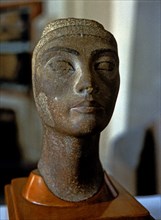 Unfinished bust of Nefertiti, it comes from Tell-el-Amarna.