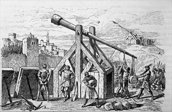 Siege machine to launch projectiles by parabolic movement, engraving, 1870.