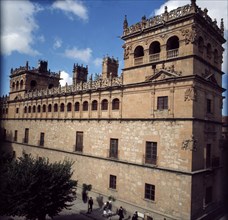 Palace of Monterrey, work started in 1540, led by Pedro de Ibarra and Aguirre brothers, following?