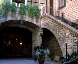Courtyard of the Aguilar Palace, now houses the Picasso Museum of Barcelona.
