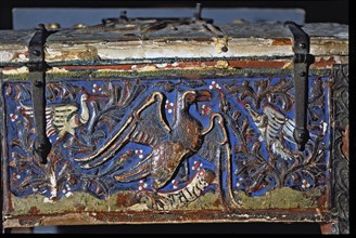 Detail of a chest made in painted wood, decorated with an eagle with two white birds in polychrom?