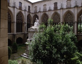 Cloister of the Cathedral of Vic (Barcelona), designed by Ramón Despuig, Bartomeu Ladernosa and A?