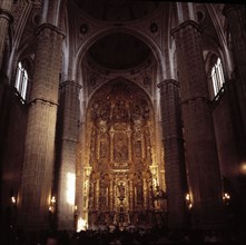 Interior of the church of Santiago, in the background the main altarpiece made in 1703 by Tomas d?