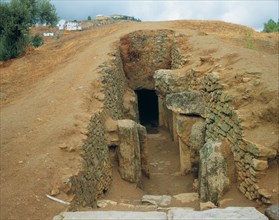 Entrance to the Cave of Viera, about 2200 - 1500 a. JC.