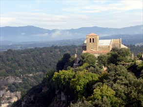 Panoramic view of the monastery of Sant Pere de Casserres, in the landscape.