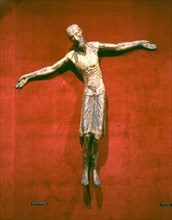Descent of Christ in polychromed wood.