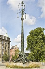 Lamp column, Av des Azalees/Av. Paul Deschanel,  (1913), c2014-2017. Artist: Alan John Ainsworth.