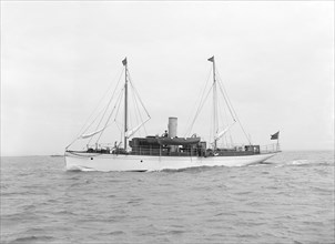 The steam yacht 'Mirel' under way, 1914. Creator: Kirk & Sons of Cowes.