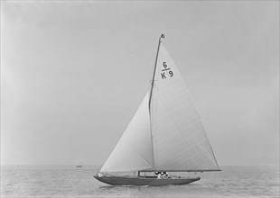 The 8 Metre international class 'Baccara' (K9), 1921. Creator: Kirk & Sons of Cowes.