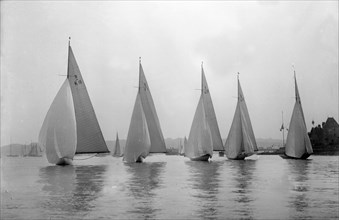 No wind for the 8 Metres race, 1931. Creator: Kirk & Sons of Cowes.