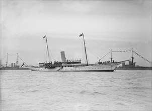 The steam yacht 'Jeanette', 1911. Creator: Kirk & Sons of Cowes.
