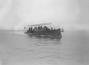 Egyptian motor launch under way, 1911. Creator: Kirk & Sons of Cowes.
