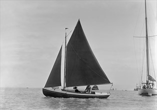 Redwing Class, 1921. Creator: Kirk & Sons of Cowes.