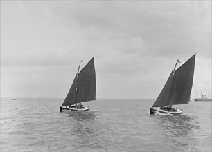 Hamble River Class dinghies racing close-hauled, 1921. Creator: Kirk & Sons of Cowes.