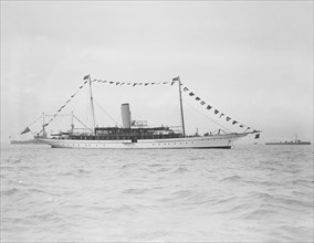 The 700 ton steam yacht 'Rovenska', 1911. Creator: Kirk & Sons of Cowes.