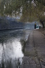 Regent's Canal, 23/12/09, 09:54:15. Creator: Ethel Davies.