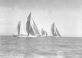 'Cariad', 'Betty' & 'Meteor', 1911. Creator: Kirk & Sons of Cowes.