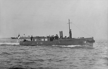Motorboat Ytene (18) under way, 1921. Creator: Kirk & Sons of Cowes.