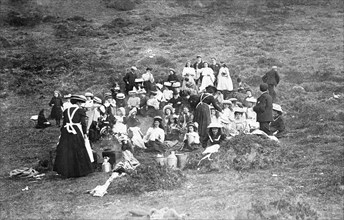A sewing class from Peniel Chapel, Aberaeron on the top of Trichrug in 1907.