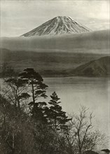 Fuji from Nakano-Kura-Toge', 1910.
