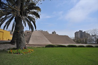Huaca Huallamarca San Isidro, Lima, Peru, 2015.