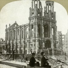 Ruins of the Jewish Synagogue on Sutter St.; stood the great earthquakes of 1865 and 1868', 1906.